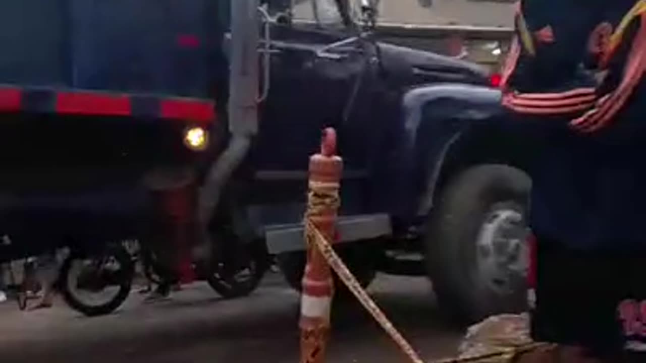 ACCIDENTE BUSETA EN PIZZERIA