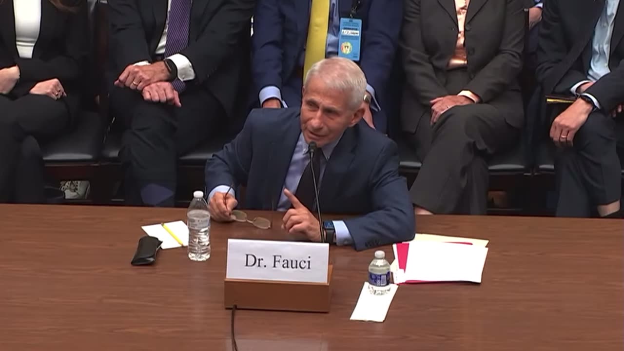 FAUCI ADMITS 6 FEET WAS NOT BASED ON SCIENCE