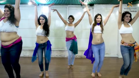 trenging indian Belly dance