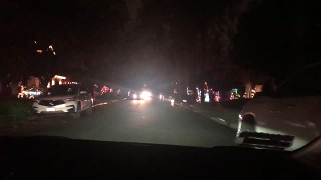 Willow Glen Holiday Lights Drive Thru Part VII 12月8日2022年