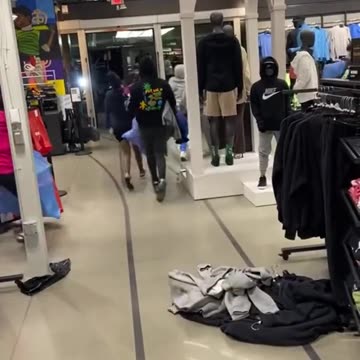 Theft caught on video at NIKE WATTS store in LA
