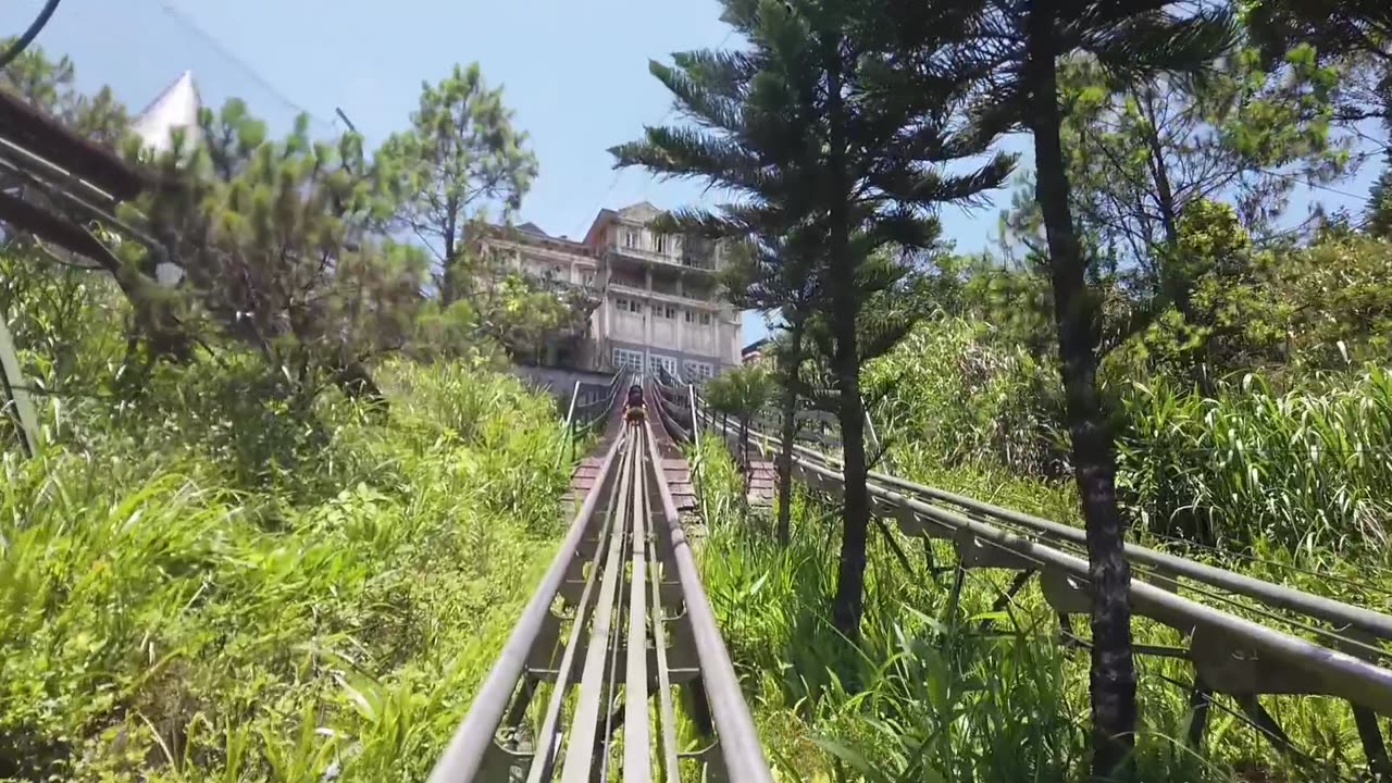 SUN WORLD BANA HILLS ( Alpine Coaster )