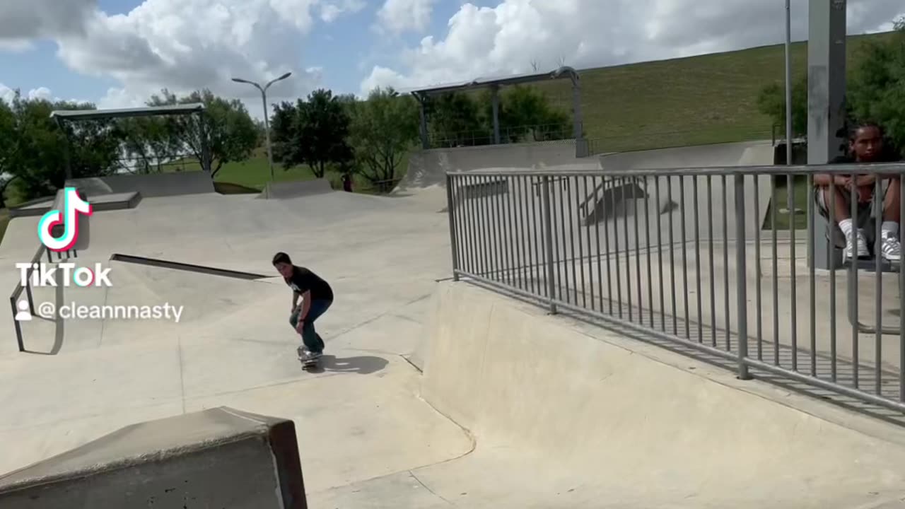 Quick sesh at #Pearsall #SkatePark , #Skate #SkateLife #skateboarders #skateboarding #skateboard