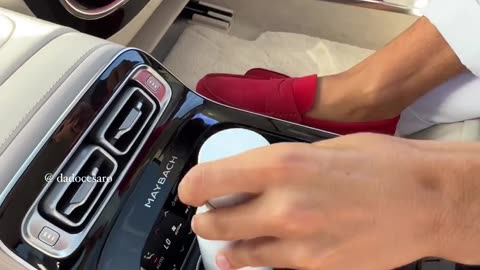 Heated cooled cupholders