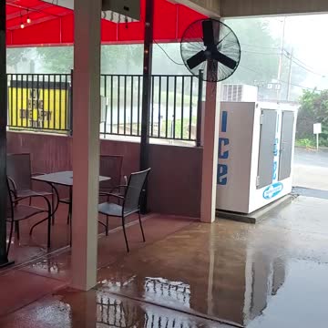 It rained in Missouri At the bar