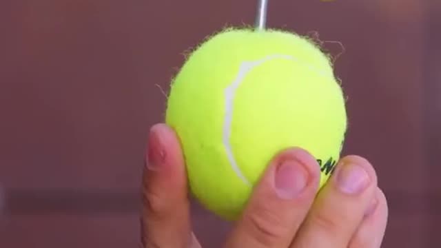 TENNIS BALL