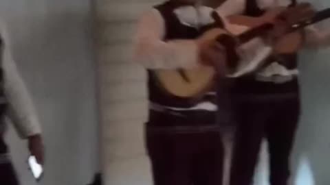 Mariachi de verdad..