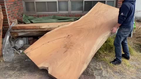 DIY table made of old logs.Zelkova is 407 years old.