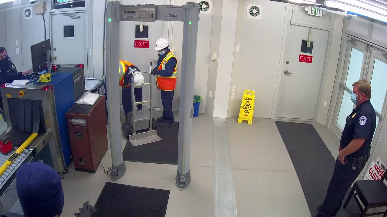 0972USCG00SouthTrailer_2021-01-05_05h00min00s603ms.mp4