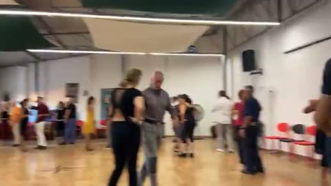 Cagliari va a scuola di tango