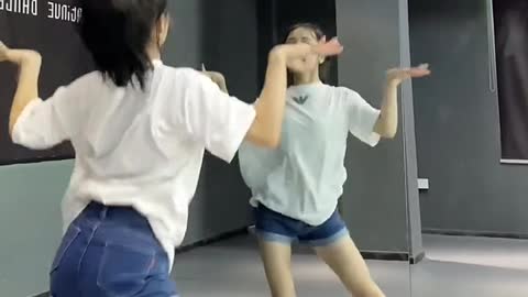 Hot Korean Dance Teaching