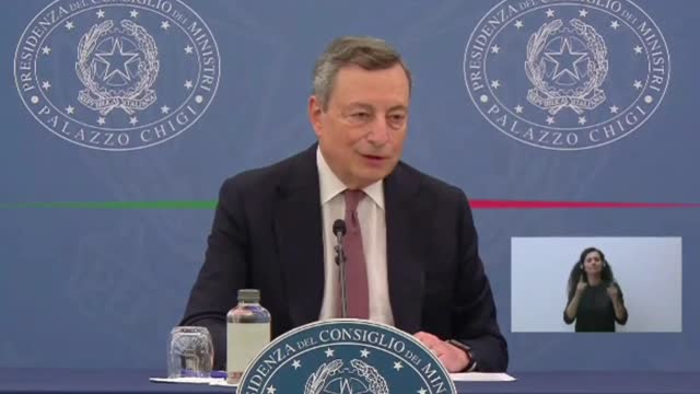 Draghi da notizie inesatte sul green pass: errata = assenza contagio