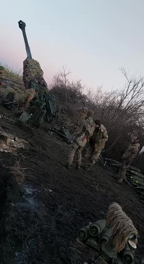 Footage from Ukrainian M777 Artillery Brigade