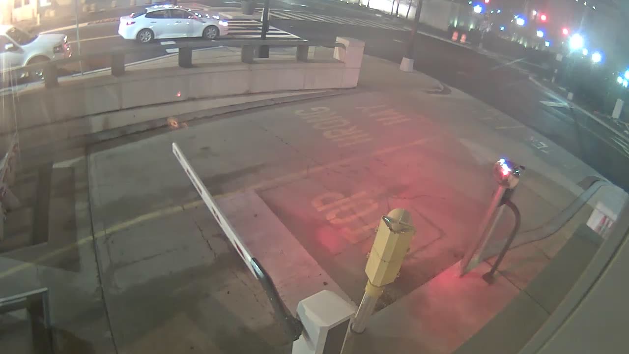 8483KIO00OHOBVehicleRamp_2021-01-05_21h00min02s460ms.mp4