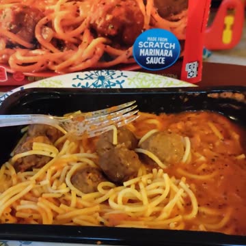 Eating Banquet Spaghetti & Meatballs, Dbn, MI, 8/7/23