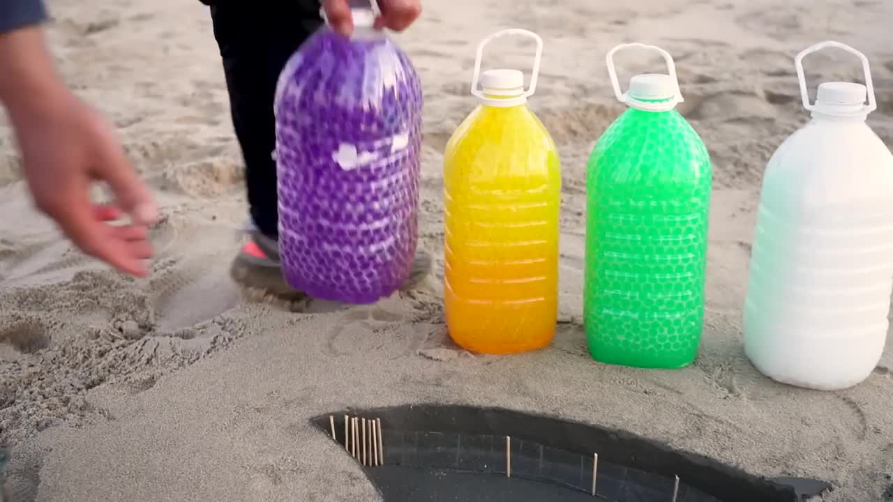 How to make Rainbow Halloween Pumpkins with Orbeez, Big Fanta,Coca Cola vs Mentos and Popular Sodas4