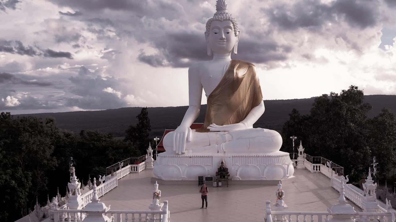 Khon Kaen, Thailand Drone Flyby of Phra Mahathat Kaen Nakhon (Wat Nong Wang)