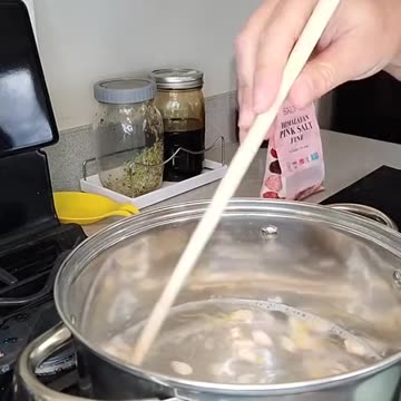 Simple & Healthy Roasted Pumpkin Seeds by the Blueprint Recipe #pumpkinseeds #healthysnacks