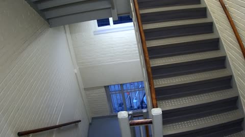 3895FHOB05Stair7_2021-01-05_07h09min29s337ms.mp4