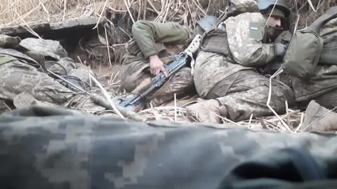Ukraine Soldiers Hides In Fear