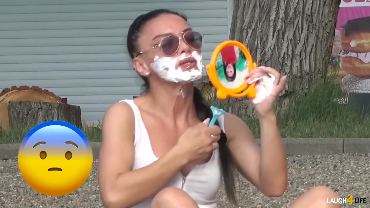 SnapSave.io-Crazy Girl prank compilation - Best of Just For Laughs ����-(1080p)