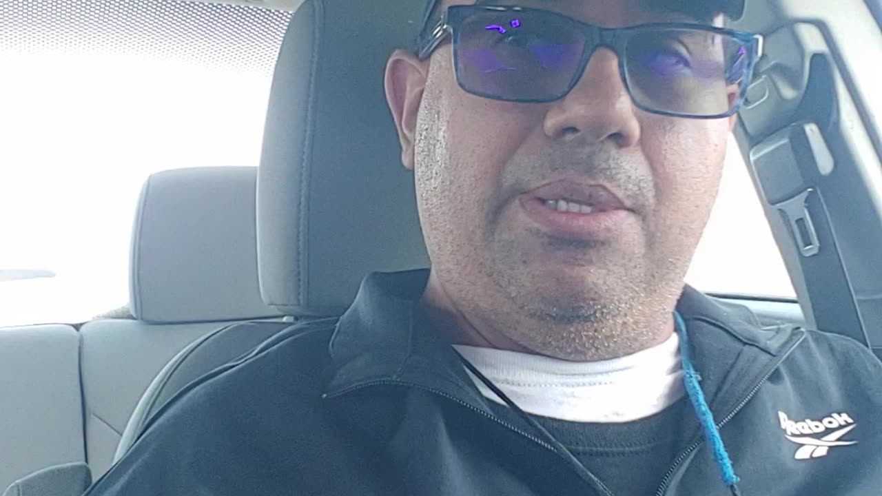 Lilly Allen is a cunt.