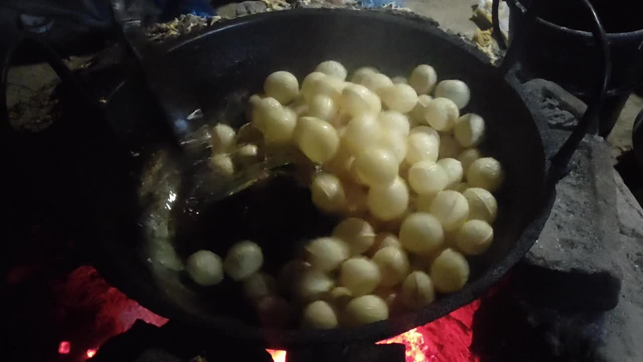 frying fuchka