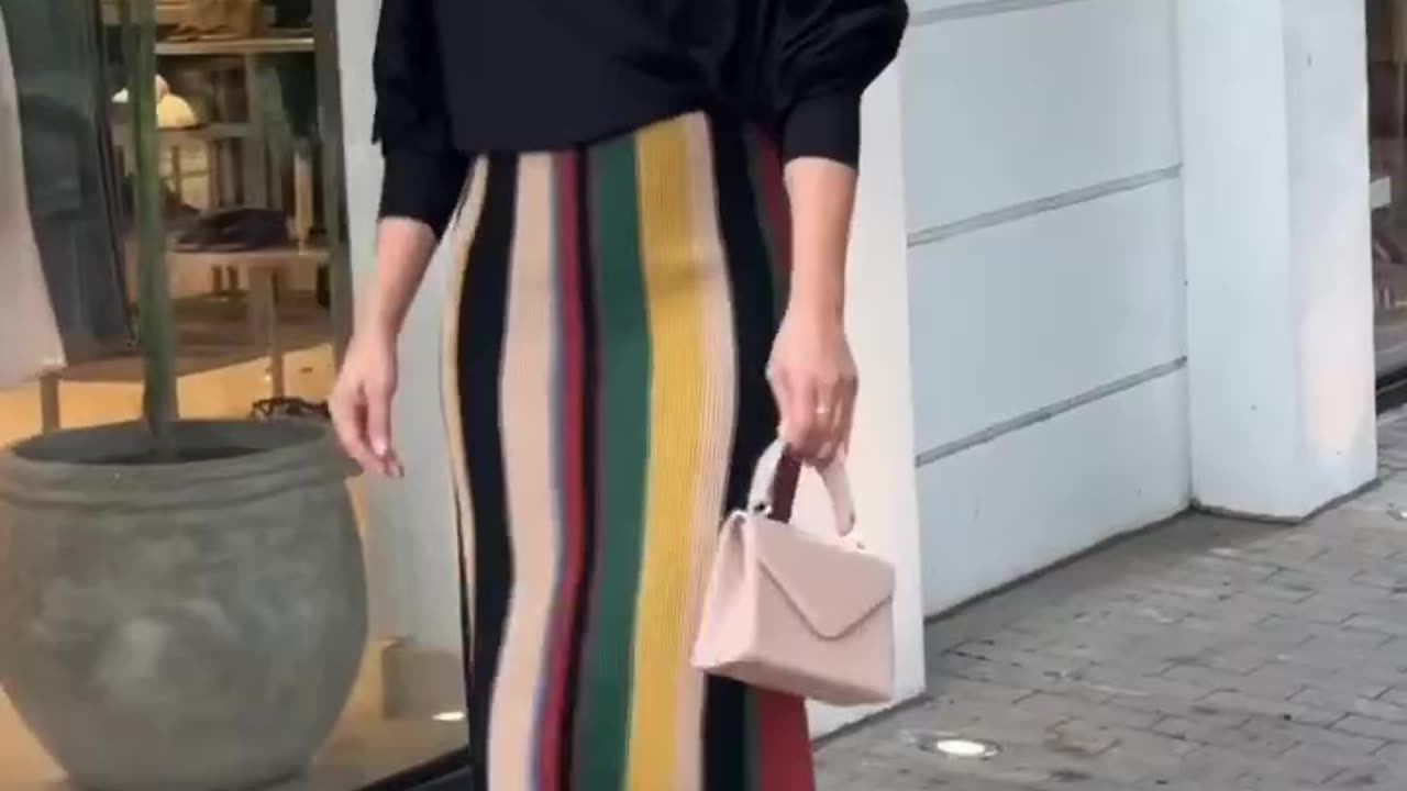 vestidos elegantes modernos juveniles de moda y tendencia