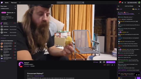 2023-03-09 (11) - Bonus : Kainey et les vieweurs analysent la raclette légendaire - Twitch Kainey7