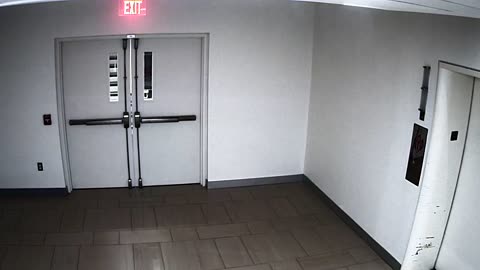 8472OHOB01FreightElevator_2021-01-05_21h00min02s197ms.mp4