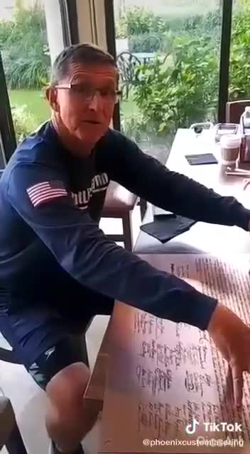 플린은 무엇에 싸인을 했나요? 1776년도 헌법?