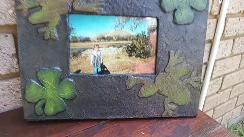 Broken Glass To Photo Frame! Easy DIY Recycle!