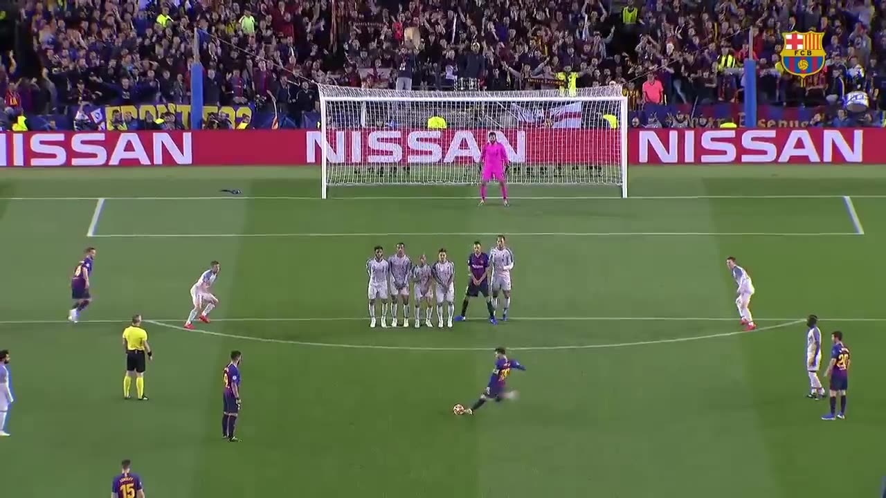 Amazing messi free-kick goal 600