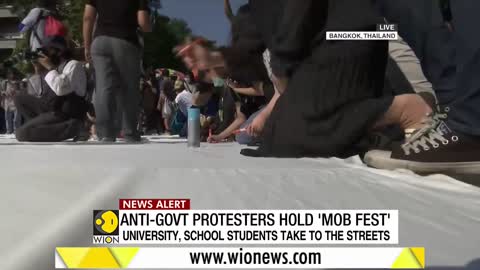 Thailand: Anti-government protesters hold 'Mob fest' | Thailand top news | World News