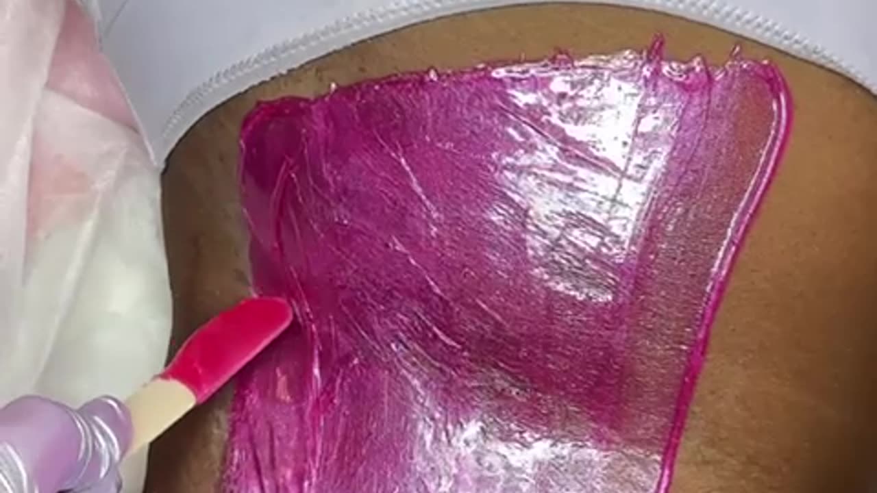 Underarm Waxing with Sexy Smooth Tickled Pink Hard Wax by @SkinfluenceBeauty