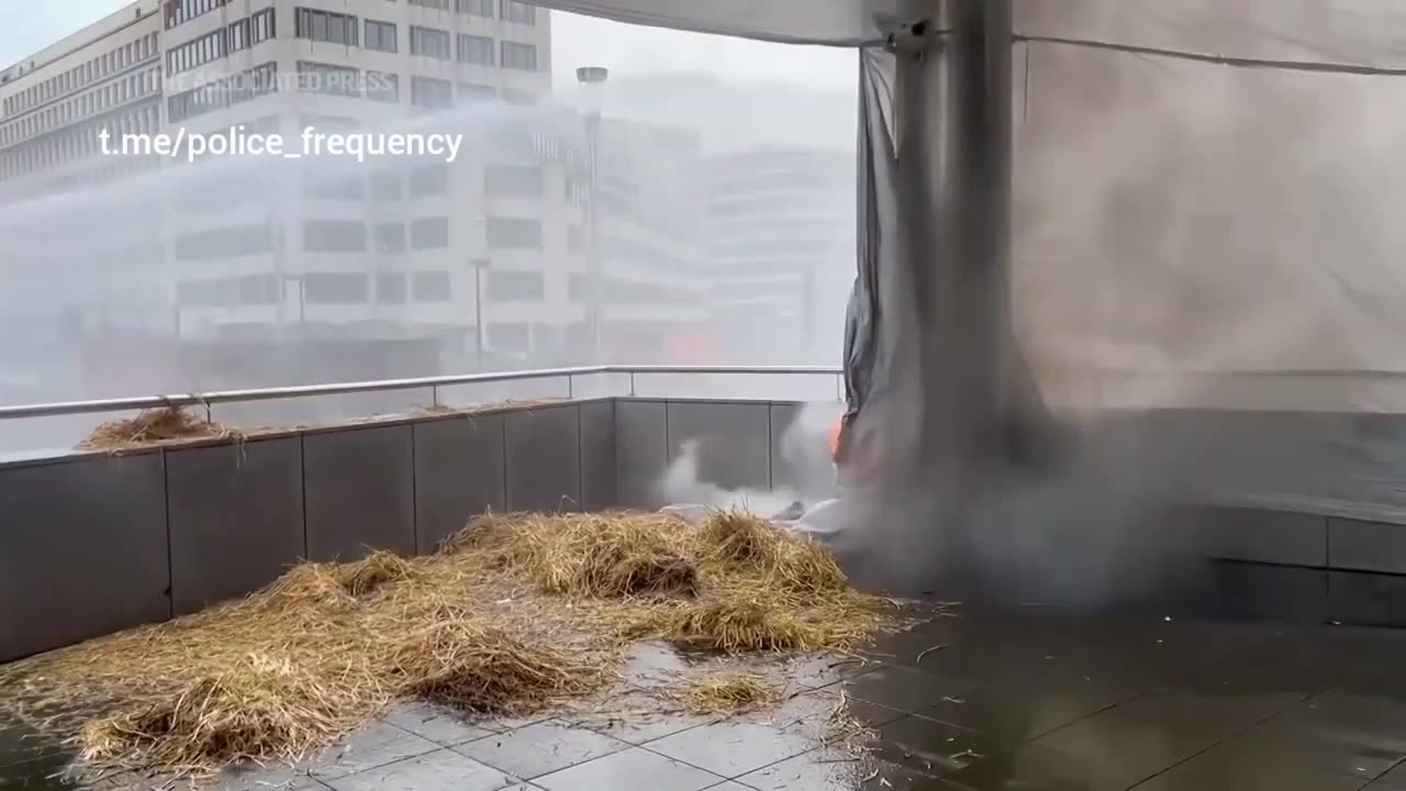 Meanwhile in Belgium, EU: No waffling with belgian farmers as they rampage in Brussels.