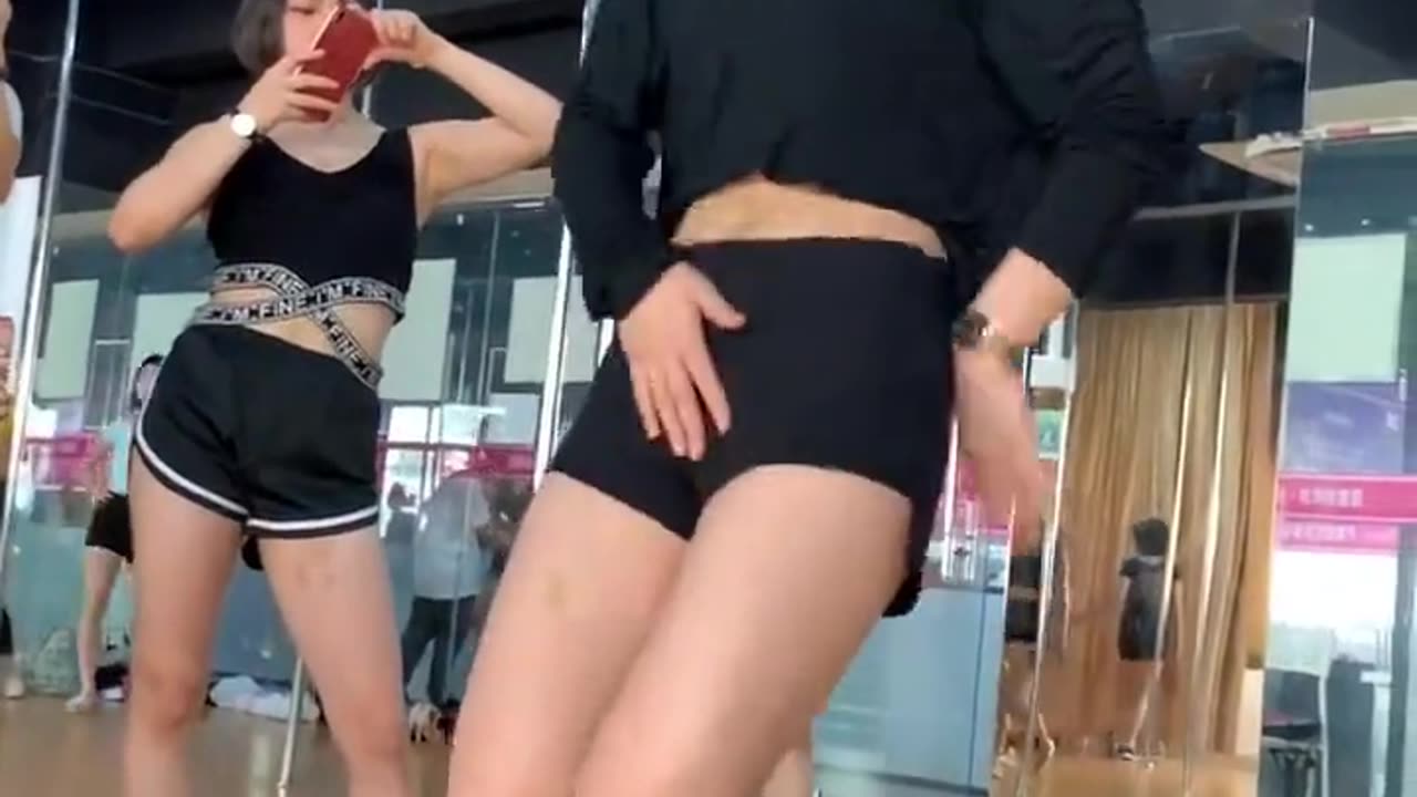 Teacher, I like this dance