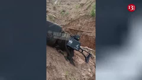 What is left from Russians after they abandoned their trench - "They are under the soil"