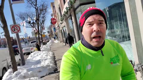 VIDEO 2 DE 2, WEST TORONTO 6 DE FEBRERO, 2022 en St. Clair Ave.
