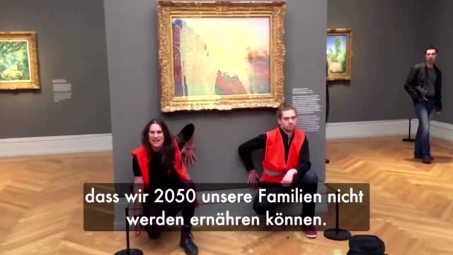 Climate protesters throw mashed potato at Monet