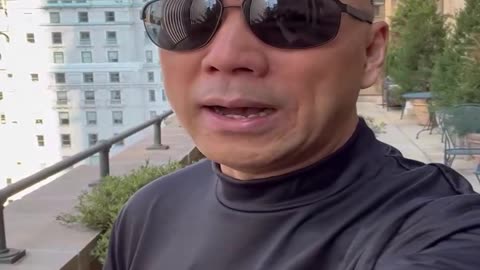 20220825文贵先生GETTR¹： #中国人的悲哀：昨天有史以来排前5的大直播，vpn全部被封。爆多大的料都没关注量那么大，中国老百姓的命连个屁都不是，死多少人的事没人看，就因为宋祖英和杨澜！