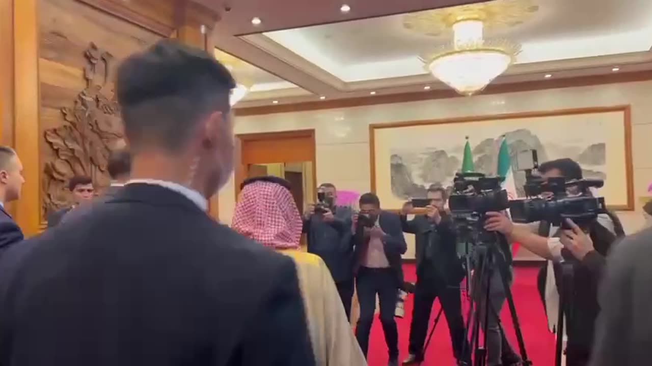 The foreign ministers of Iran and Saudi Arabia met this morning in Beijing: it was agreed on the resumption of flights between the countries and the issuance of entry visas to the citizens of both countries