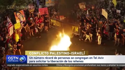 Un número récord de personas se congregan en Tel Aviv para solicitar la liberación de los rehenes