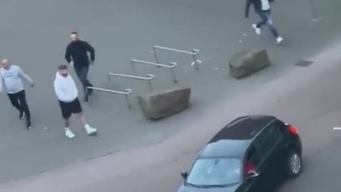 Germany: Arab Gangs and Hell Angel Bikers War - 4 people injured, 2 seriously, 15 arrested.