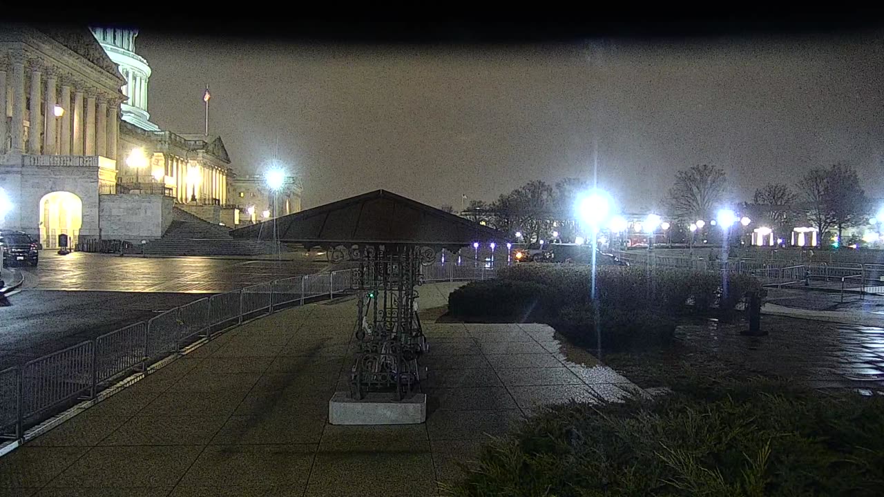 0675USCG00HousePlaza_2021-01-05_18h03min28s270ms.mp4