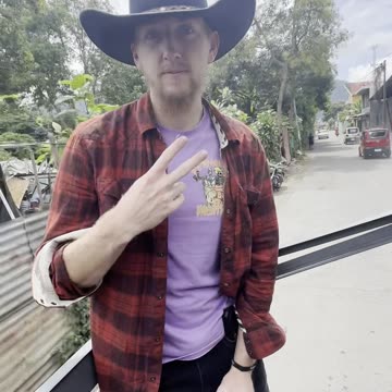 Missing the coffee right now 💜✨ #travel #guatemala #xela #quetzaltenango #sheca #lakeatitlan