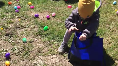 2019.04.20 Waylon Easter Egg Hunt