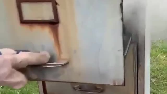 That's how you can use an iron box