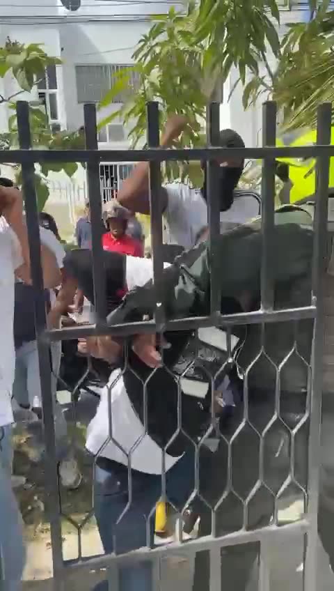 Agresión a supuesto atracador en El Recreo