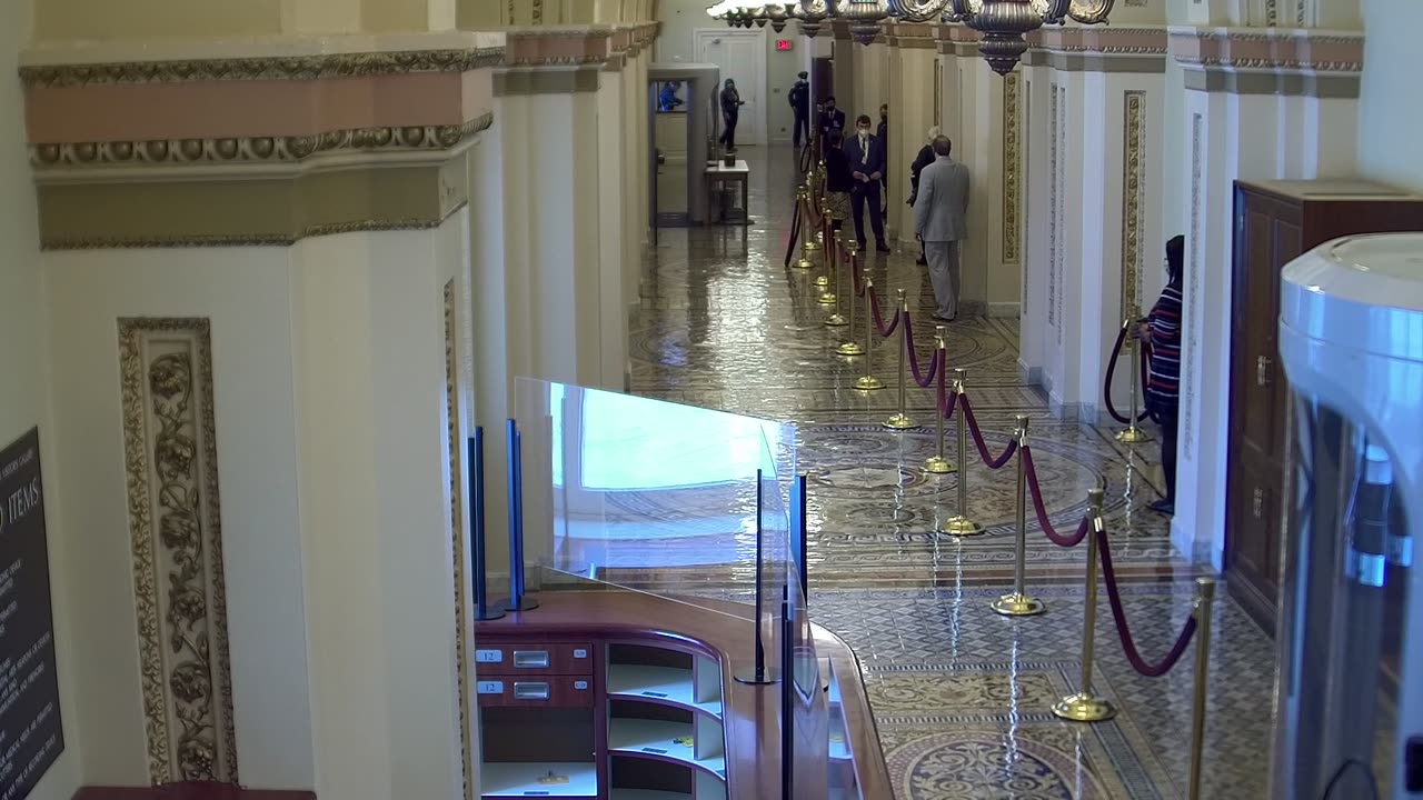 0361USCH03HouseGalleryNWnearH323_2021-01-06_12h06min28s353ms.mp4